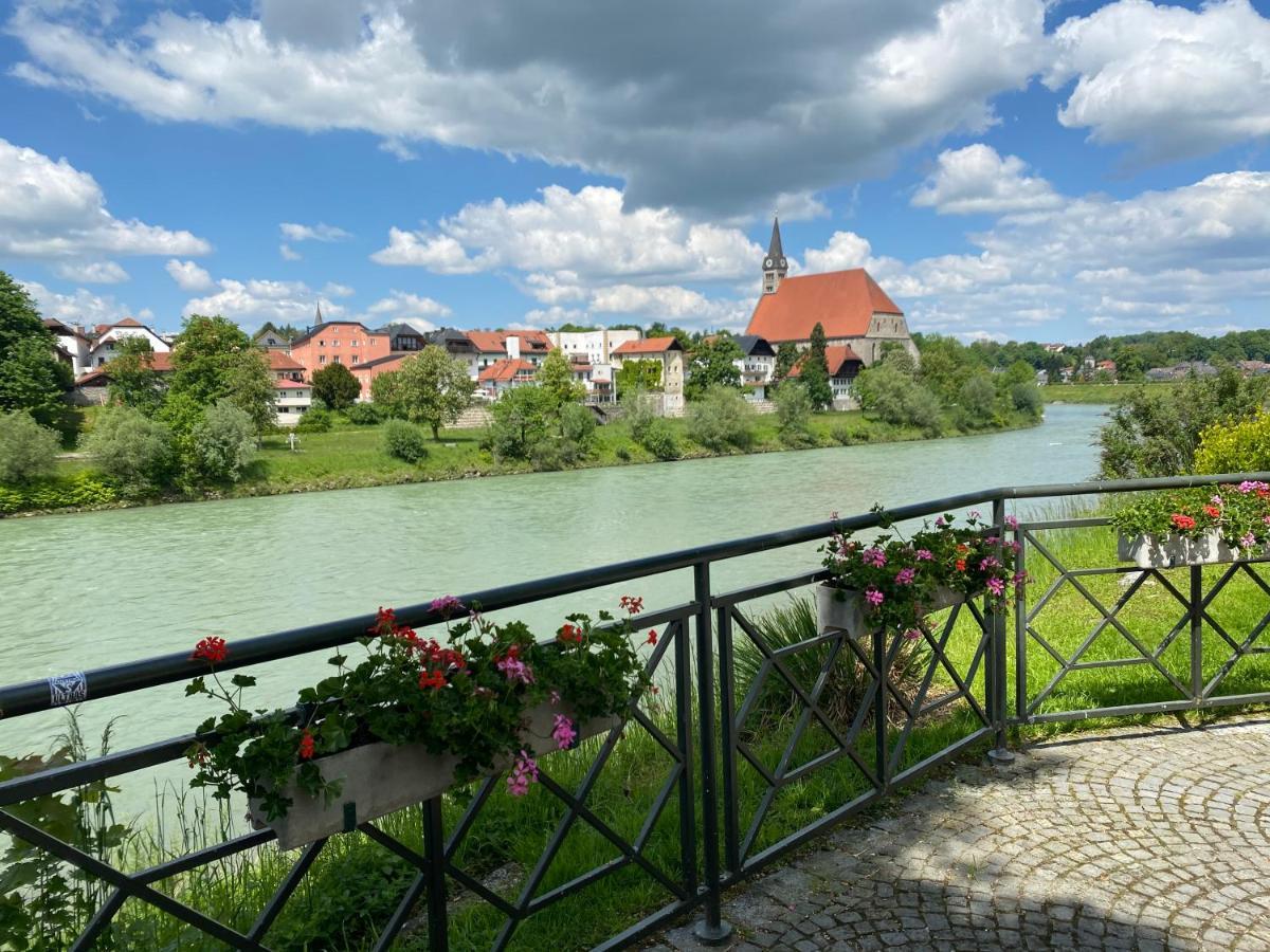 Ferienwohnung An Der Romantischen Salzachschleife Naehe Salzburg Лауфен Экстерьер фото